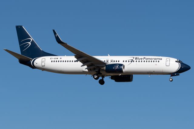 Boeing 737-700 (EI-GIM)