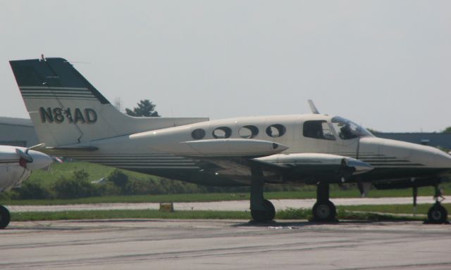 Cessna 402 (N81AD)