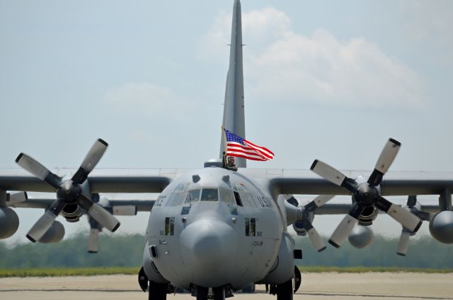 Lockheed C-130 Hercules —