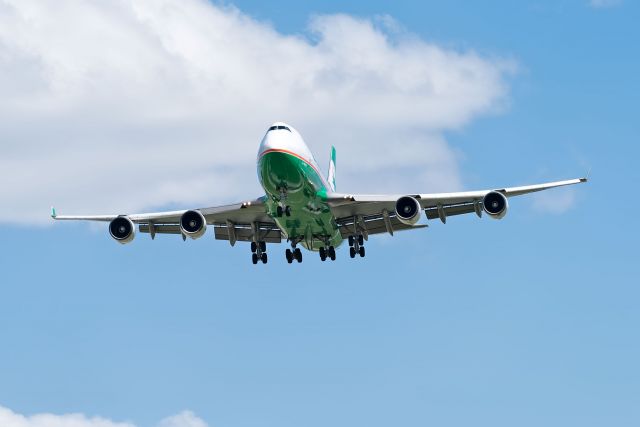 Boeing 747-400 (B-16401)