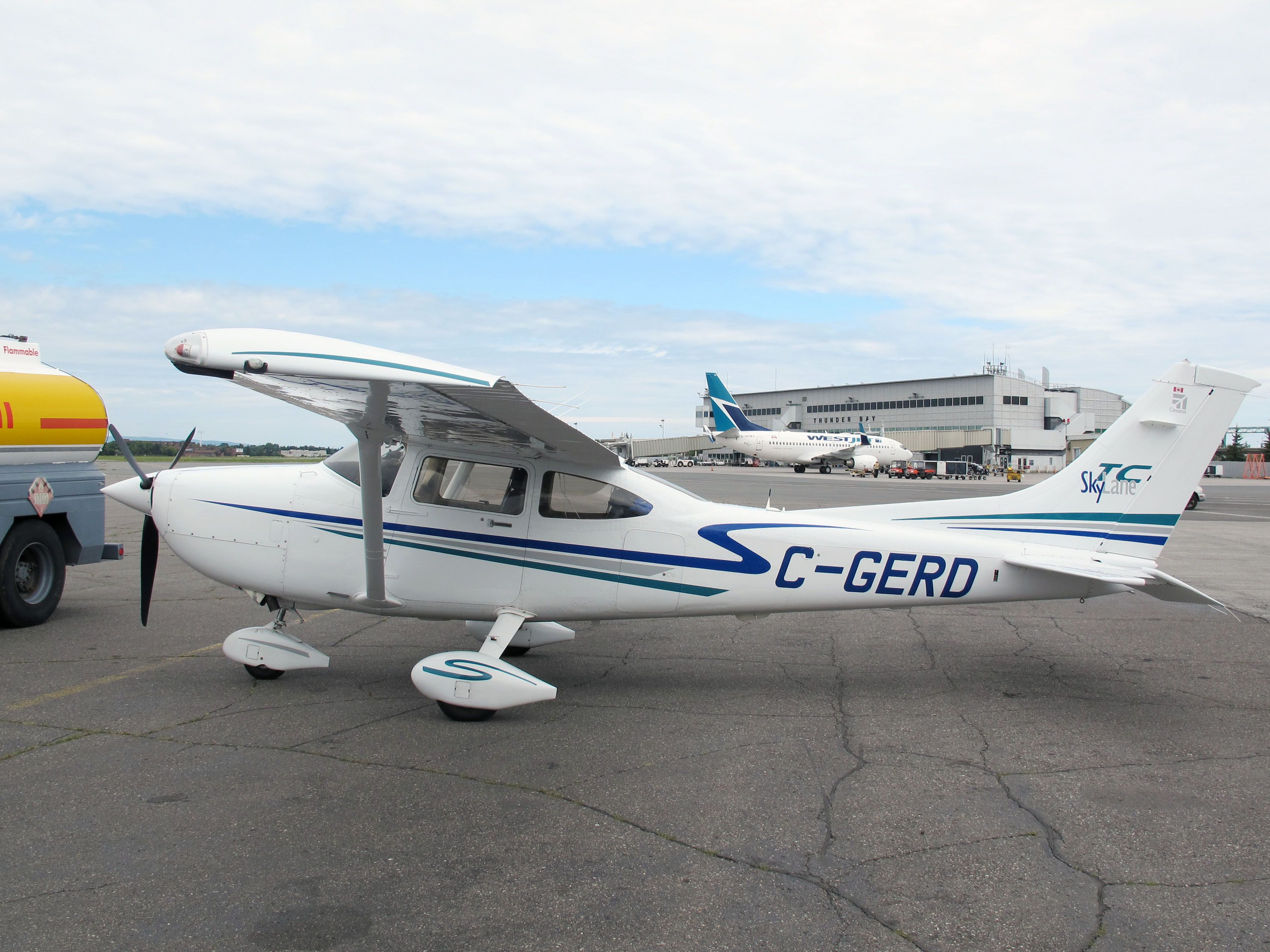 Cessna Skylane (C-GERD) - The Skylane is one of the best personal travel aircraft.