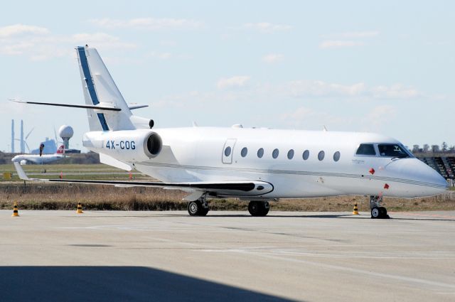 IAI Gulfstream G200 (4X-COG) - Parked in the south area