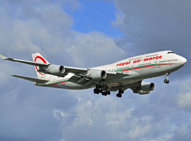 Boeing 747-400 (CN-RGA)