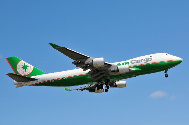 Boeing 747-400 (B-16483)