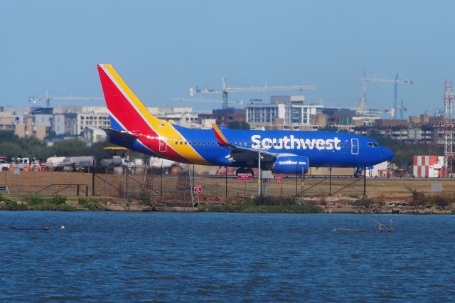 Boeing 737-700 (N767SW)