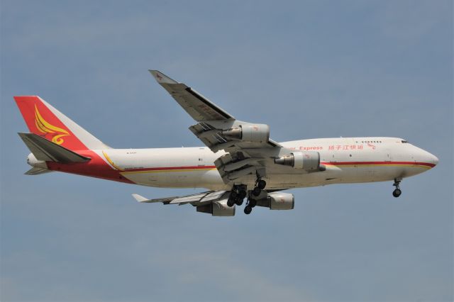 Boeing 747-400 (B-2437)