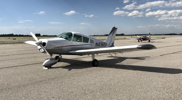 Piper Cherokee (N4360J)