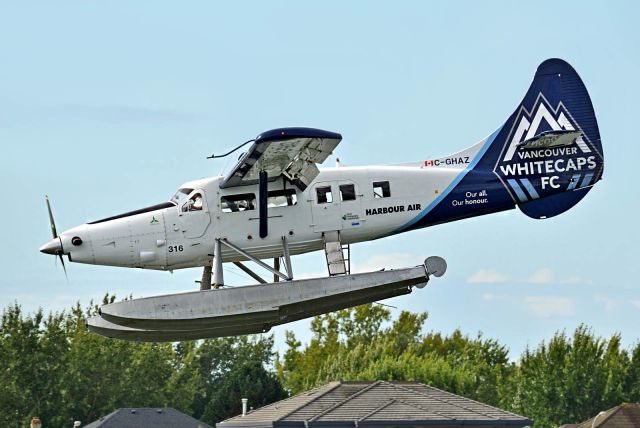 De Havilland Canada DHC-3 Otter (C-GHAZ)