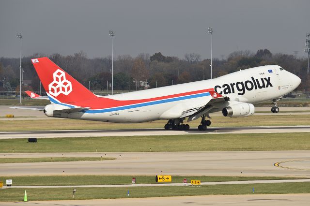 Boeing 747-400 (LX-OCV) - 23R 11-09-24