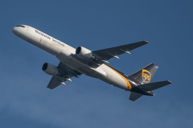 Boeing 757-200 (N435UP)