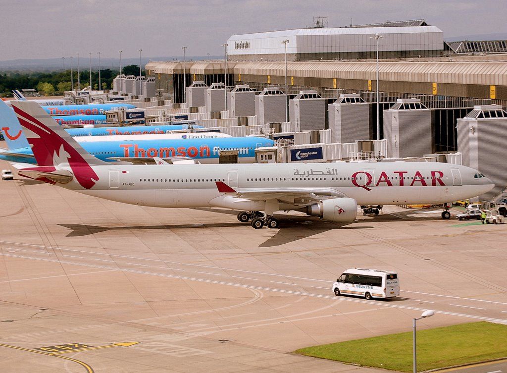 Airbus A330 (A7-AEO) - AT MAN  UK