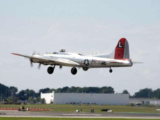 Boeing B-17 Flying Fortress (N3701G)