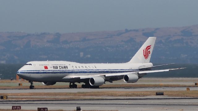 BOEING 747-8 (B-2481)