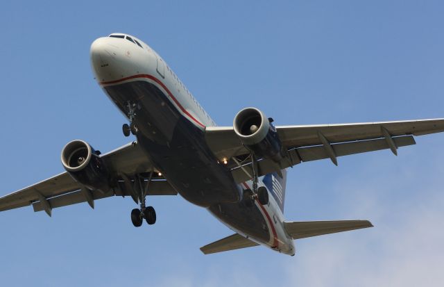 Airbus A319 (N723UW) - AWE1288 on final runway 27R