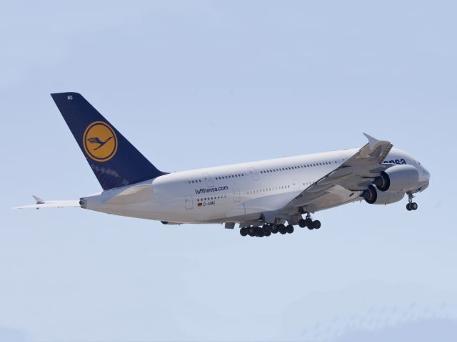 Airbus A380-800 (D-IAMG) - Heavy loaded A380 taking off at SFO en route to Frankfurt, Germany.