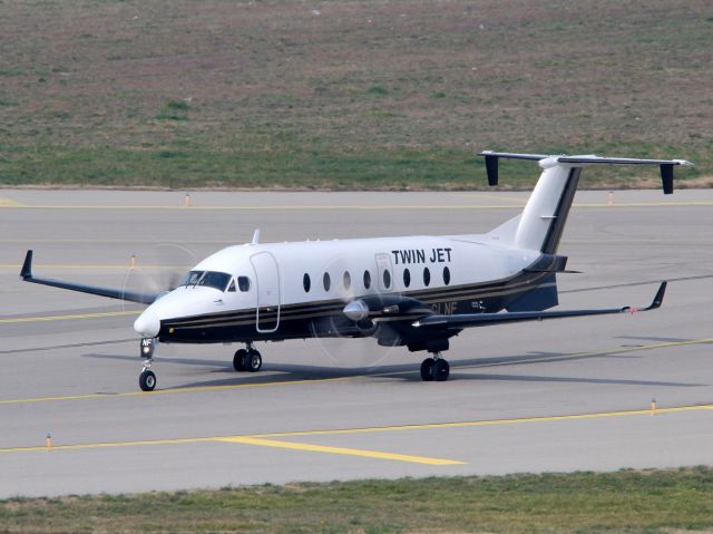 Beechcraft 1900 (F-GLNF) - 11 MARS 2015