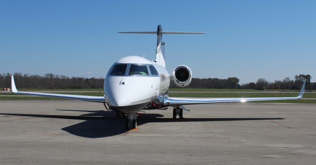 IAI Gulfstream G280 (N33M) - An IAI Gulfstream 280 on the ramp at Pryor Field Regional Airport, Decatur, AL - March 12, 2018.