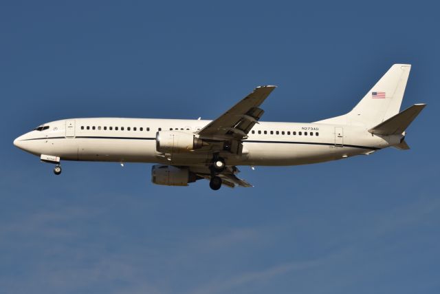 BOEING 737-400 (N279AD) - 23-R 01-10-22 Coming in to IND for MX at the AAR hangar