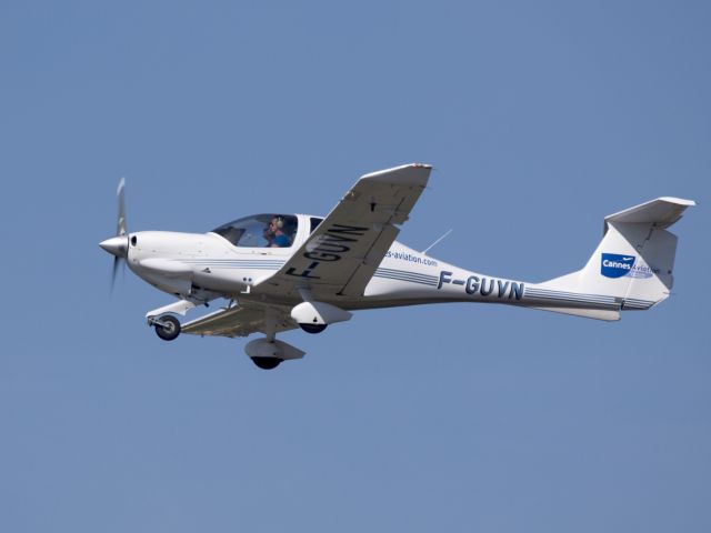 Diamond Star (F-GUVN) - Take off runway 17 at Cannes, France.