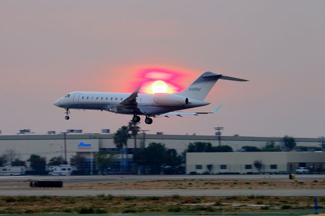 Bombardier Global Express (N320GX) - Sunset through the Thomas fire smoke CA