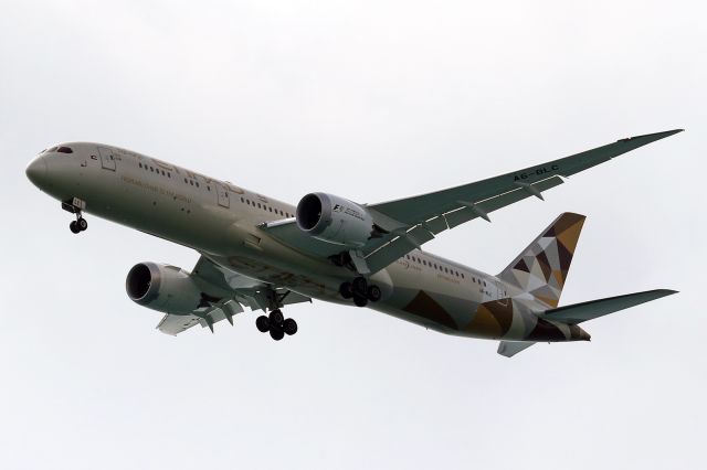 Boeing 787-9 Dreamliner (A6-BLC)