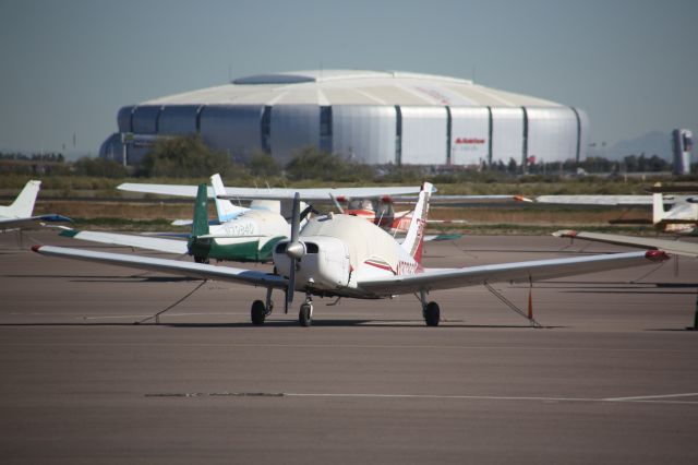 Piper Cherokee (N30382)