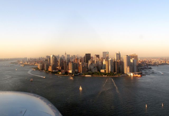 Cessna Cutlass RG (N430EP) - Along the Hudson river.