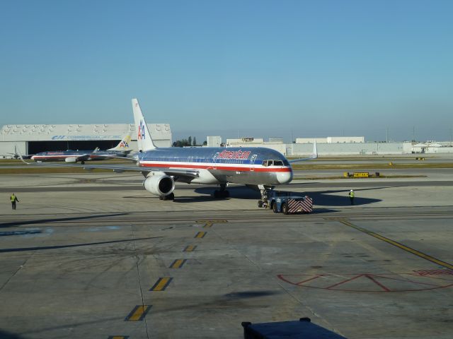 Boeing 757-200 —