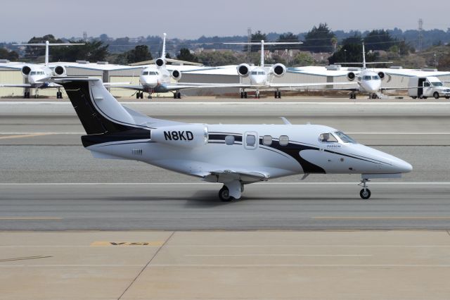 Embraer Phenom 100 (N8KD)