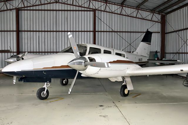 Piper Seneca (VH-STT) - PIPER -34-200 SENECA II - REG VH-STT (CN 34-7870414) - TYABB AIRPORT VICTORIA AUSTRALIA - YTYA 13/3/2016