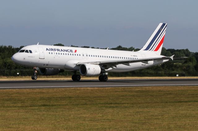 Airbus A320 (F-HEPA) - AFR1669, the morning departure to CDG