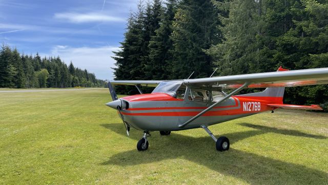 Cessna Skyhawk (N12768) - Checking out this 2400x20 runway in the picturesque town of Langley, WA