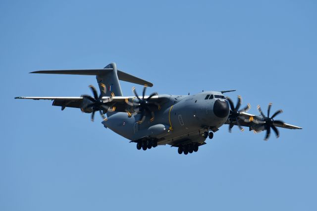 AIRBUS A-400M Atlas (F-RBAF) - French Air Force A400M arriving at YYC on July 28.