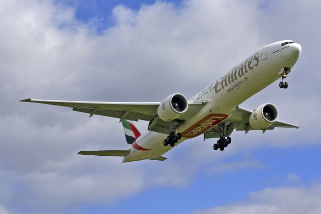 BOEING 777-300 (A6-EQJ) - Boeing 777-3HER, Emirates, A6-EQJ, 13. Oct. 2022, EGSS London-Stansted