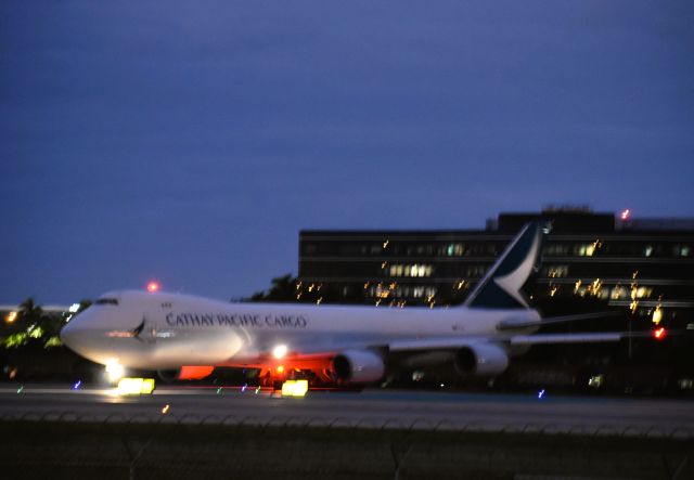 BOEING 747-8 (B-LJF) - A Cathay Pacific B748-F Reg#B-LJF"Departing for Houston,Bush(KIAH)