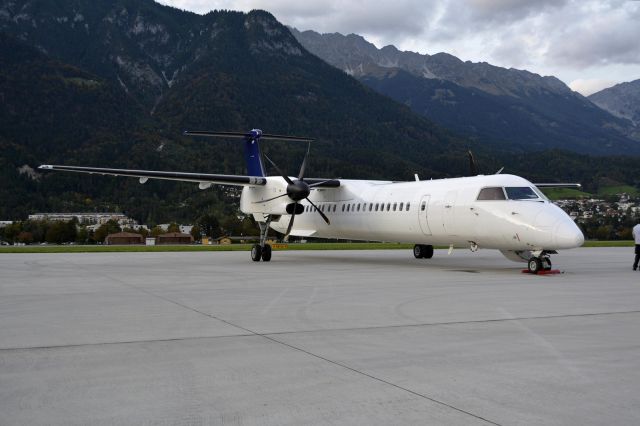 de Havilland Dash 8-400 (OE-LGQ)