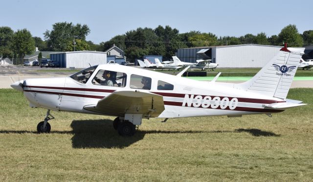 Piper Cherokee (N38300) - Airventure 2017