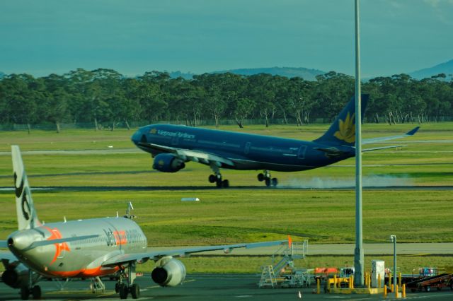 Airbus A330-200 (VN-A377)