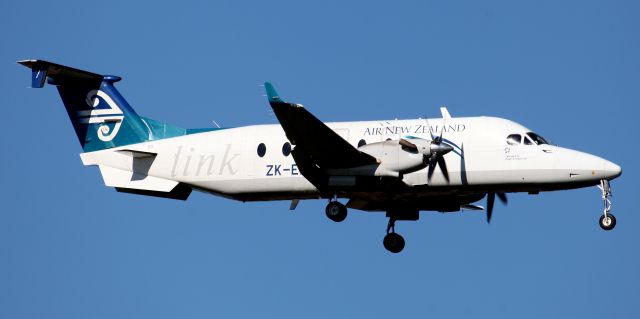 Beechcraft 1900 (ZK-EAI) - Short Final To Rwy 23L