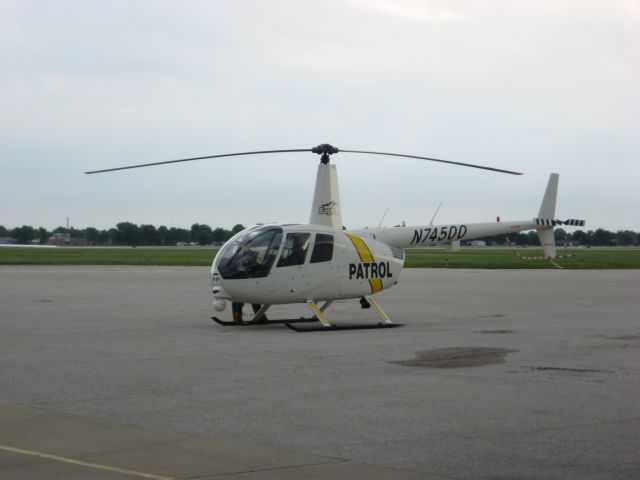 Robinson R-44 (N74500) - Sitting on Aaero Aviaions Ramp at KALN