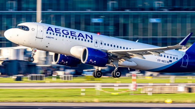 Airbus A320neo (SX-NEC)