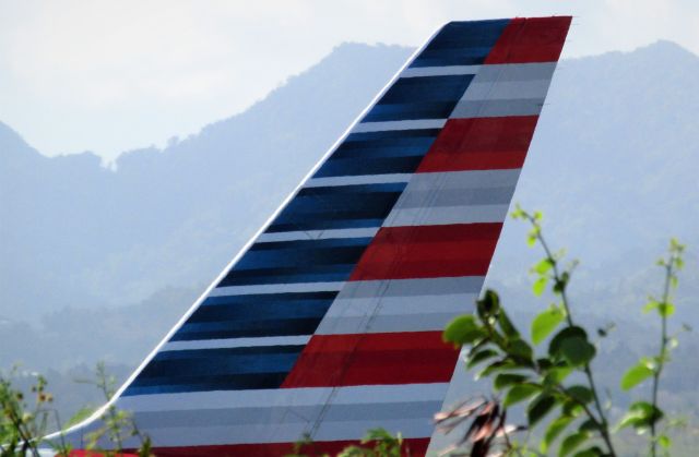 Boeing 757-200 (N175AN)