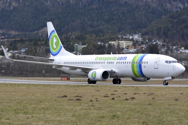 Boeing 737-800 (PH-HSW)