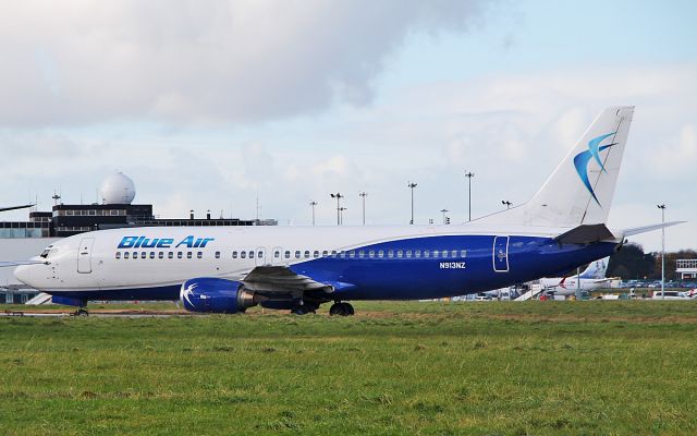 BOEING 737-400 (N913NZ) - blue air b737-4 n913nz at shannon 1/11/18.