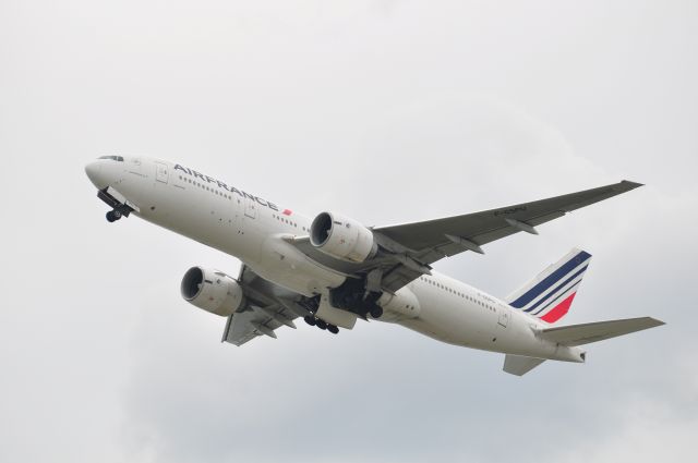 Boeing 777-200 (F-GSPU)