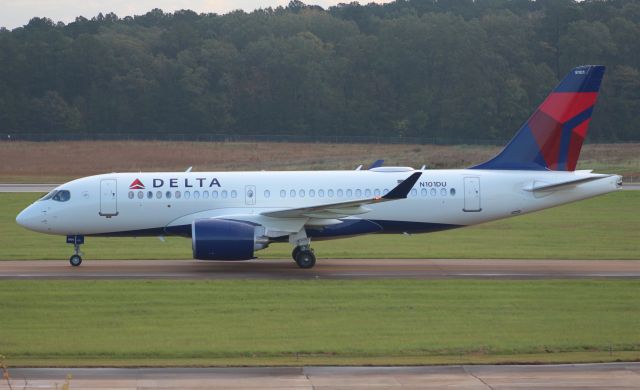 Airbus A220-100 (N101DU)