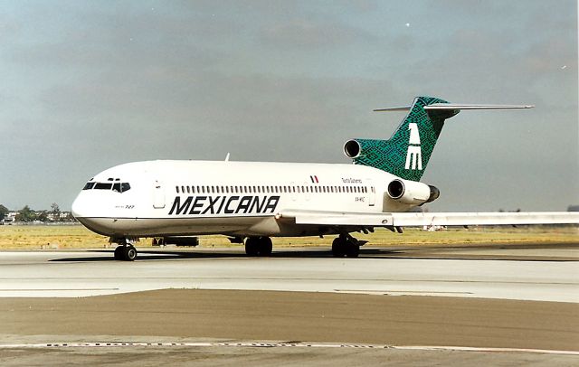 BOEING 727-200 (XA-MXC) - KSJC- Mexicana 727 headed to 30 L for a departure to Guadalajara - Possible 1998 photo