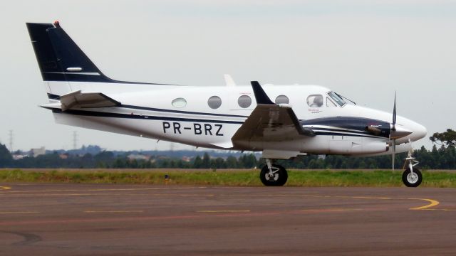 Beechcraft King Air 90 (PR-BRZ)