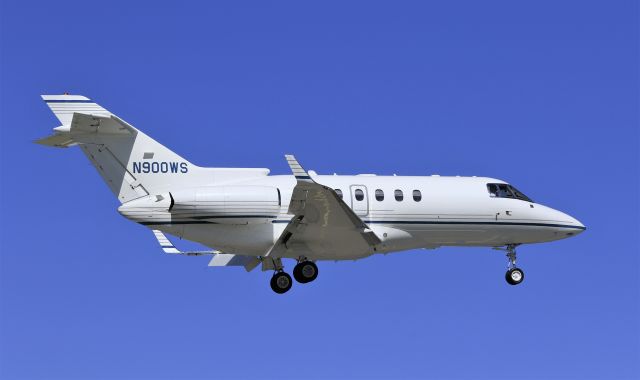 Hawker 800 (N900WS)