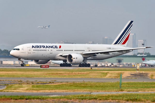 Boeing 777-200 (F-GSPD)